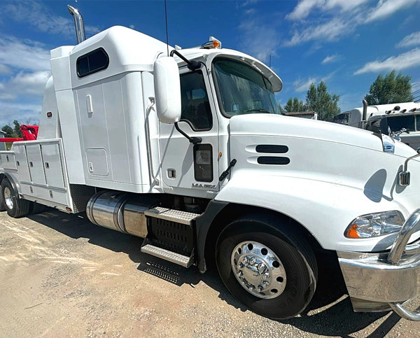 Crosskeys Towing and Road Service Mansfield Pennsylvania Heavy Duty Wrecker White